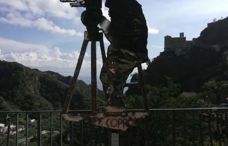 monumento a francis ford coppola a savoca